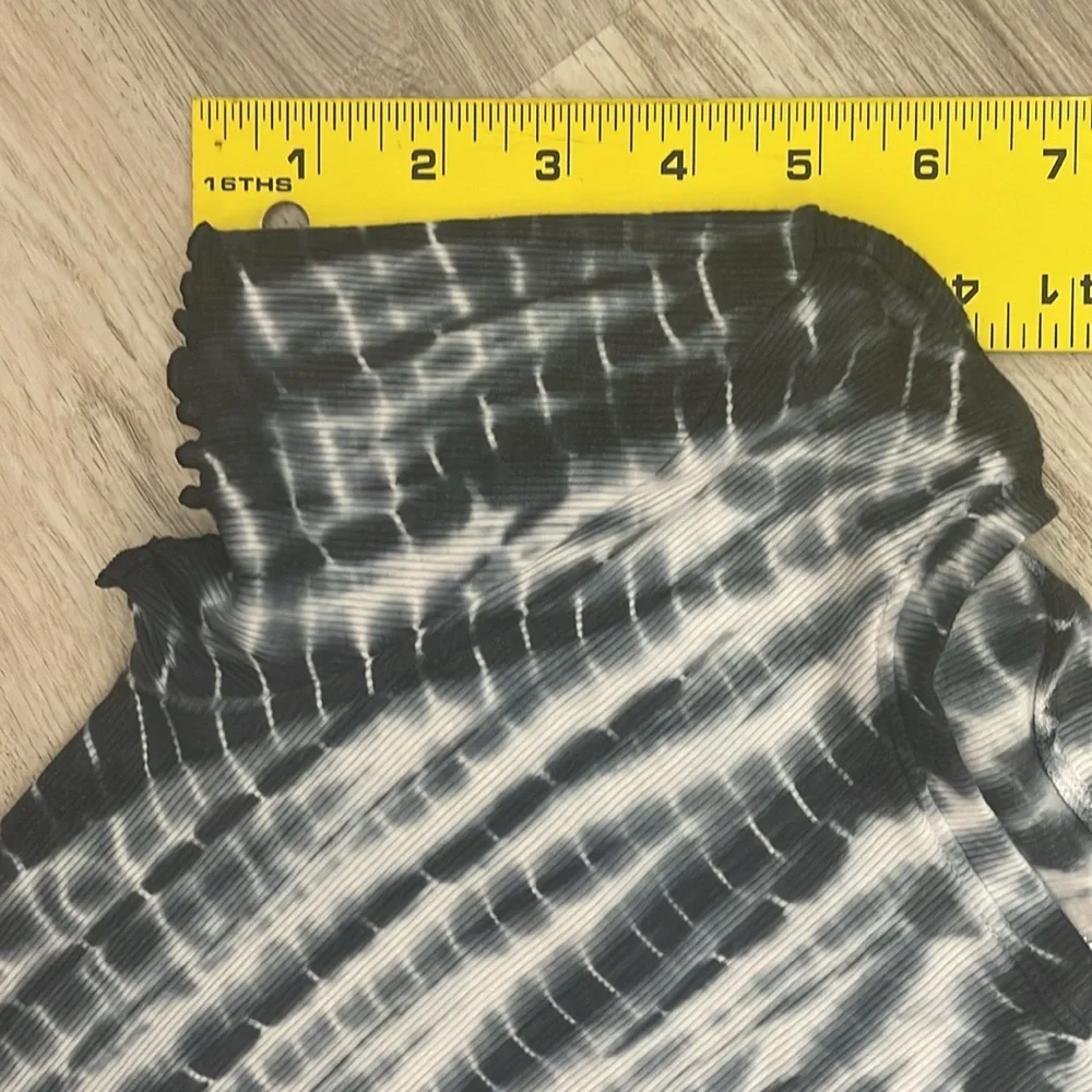 Justice Black, White & Blue Tie Dyed Short Sleeve Ruched Girl's Tee Size 12
